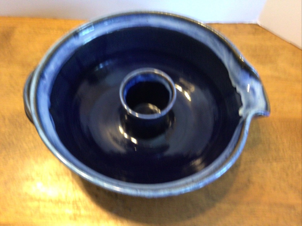 handmade pottery turtle baking dish signed BW SELLERS 11”