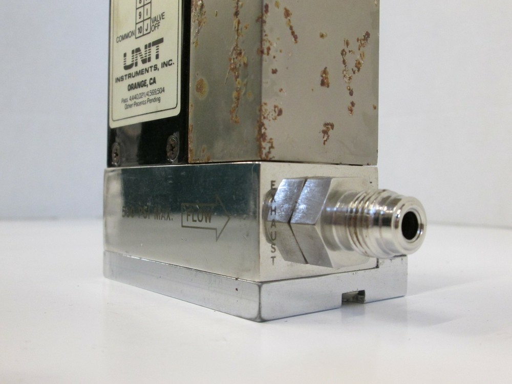 Unit UFC-1210AMass Flow Controller MFC, H2, 20 SLM, 1/4" Male