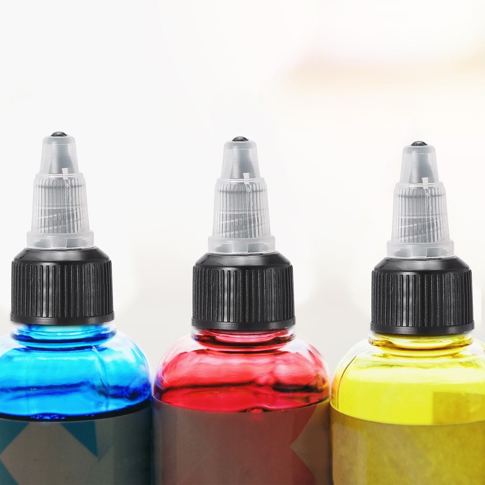 4Pcs 250ml Empty Squeeze Bottles Dispensing Bottle with Twist Top Cap
