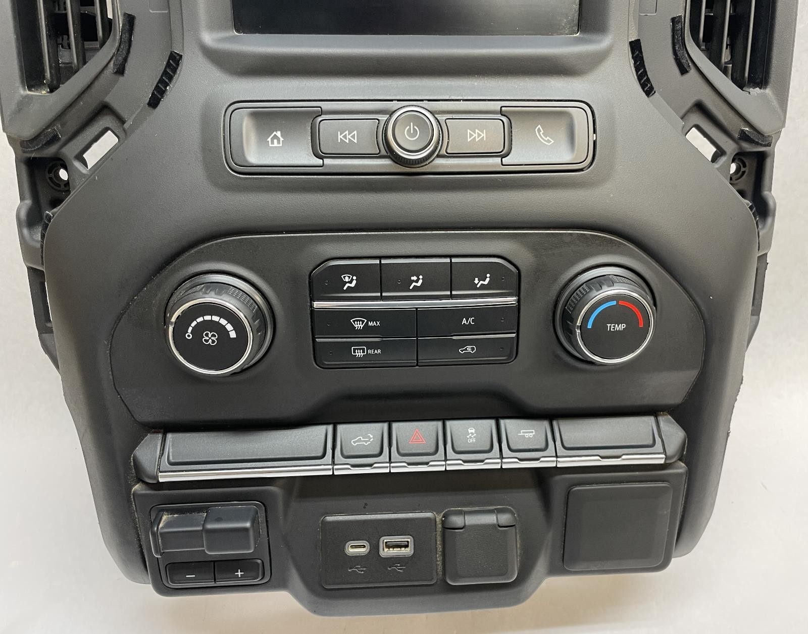 2021 CHEVY SILVERADO 2500 RADIO CONTROL PANEL 8" DISPLAY 84799539 HEAT/AC DASH