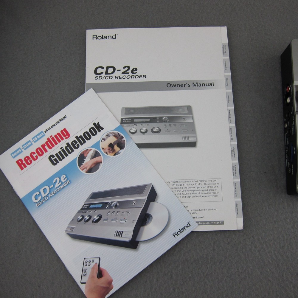 Roland CD-2e w/ 512mb SDcard, Manual, Adapter, Case, Remote Tested Working