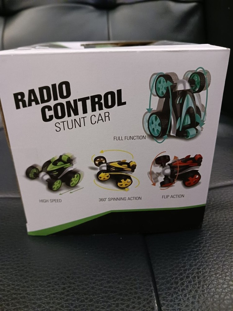 NIB, Remote Control stunt car green, Perfect Gift