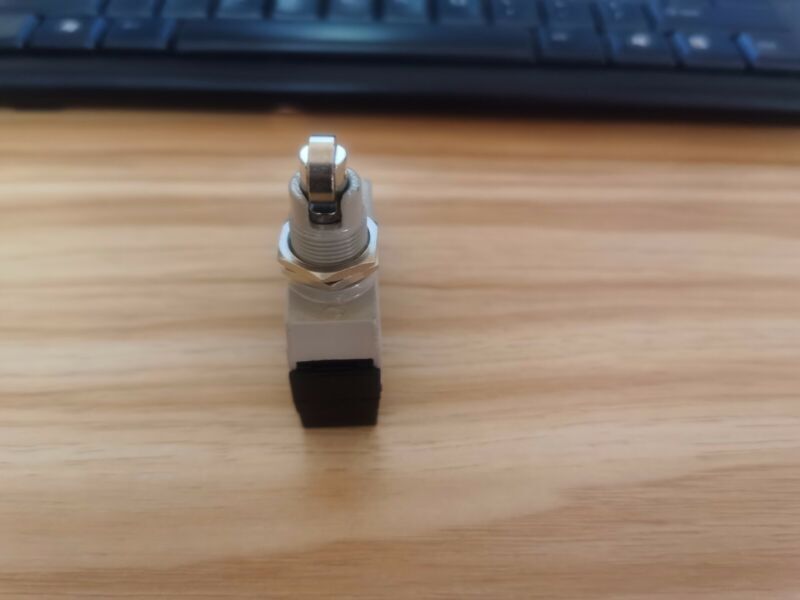 1PC Limit Switch SHL-Q2255 SHLQ2255
