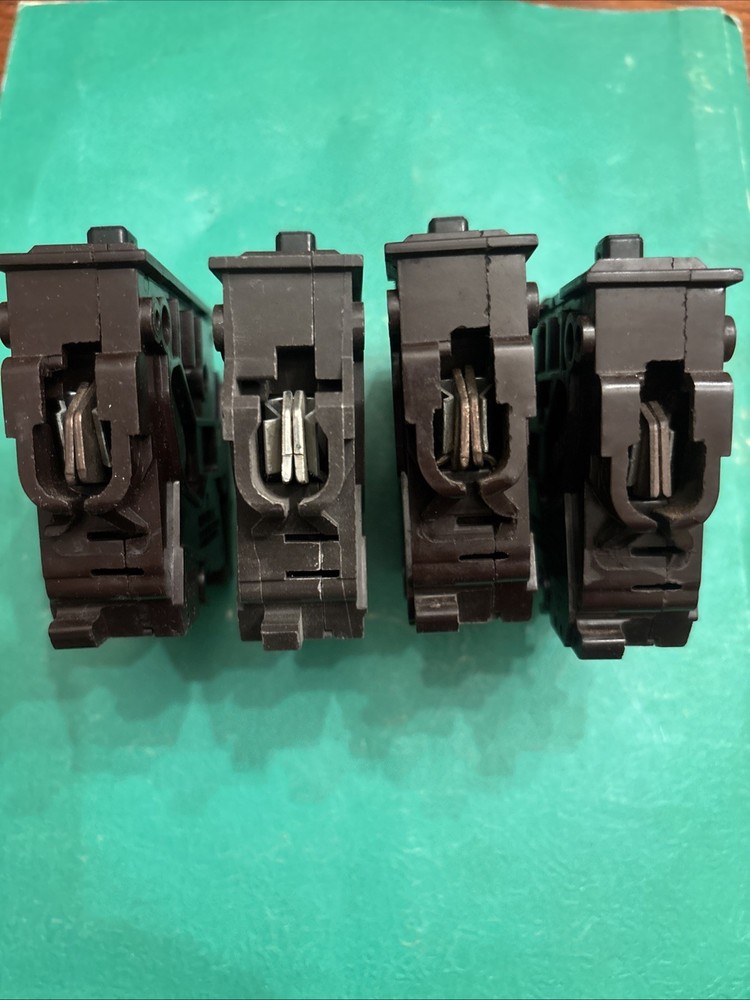 Lot Of 4 20 Amp Single Pole Breakers Continuity Tested