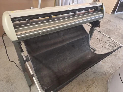 Mutoh Valuecut 62" Cutting Plotter Version 1.7