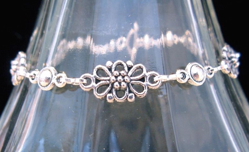 買 Olde Castle Arts •• Romantic Interlude Handmade Hand-Linked Bracelet