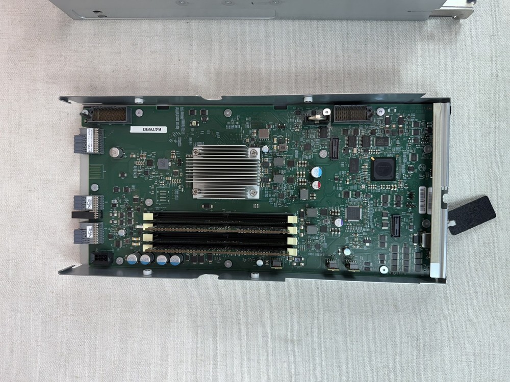 Dell EMC Isilon 110-365-400E-02 H400 Controller node