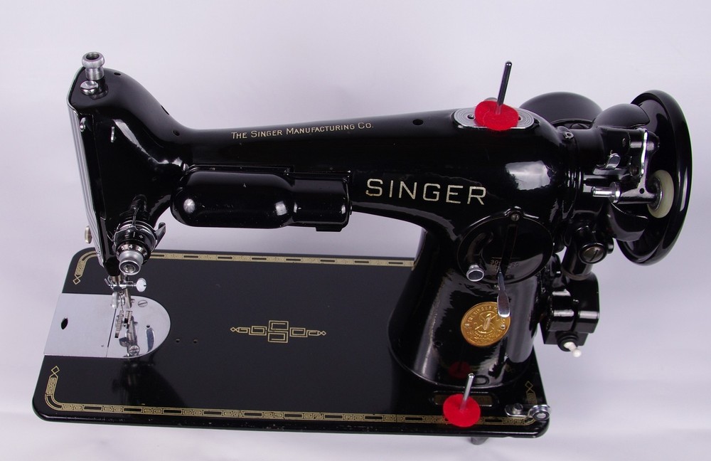 SINGER 201-2 Sewing Machine - Professionally Restored & Adjusted.