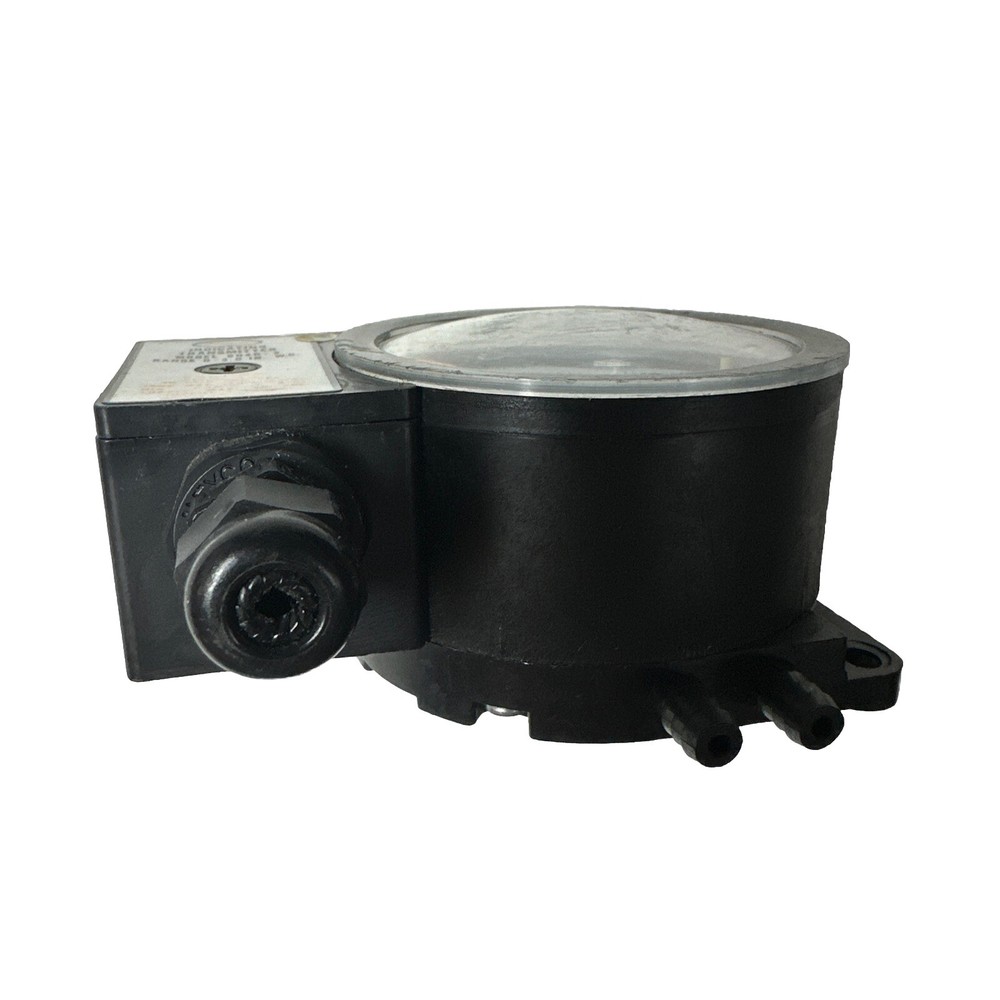 New Dwyer Model 604D-3 Series 600 Minihelic Diff Pressure Indicating Transmitter