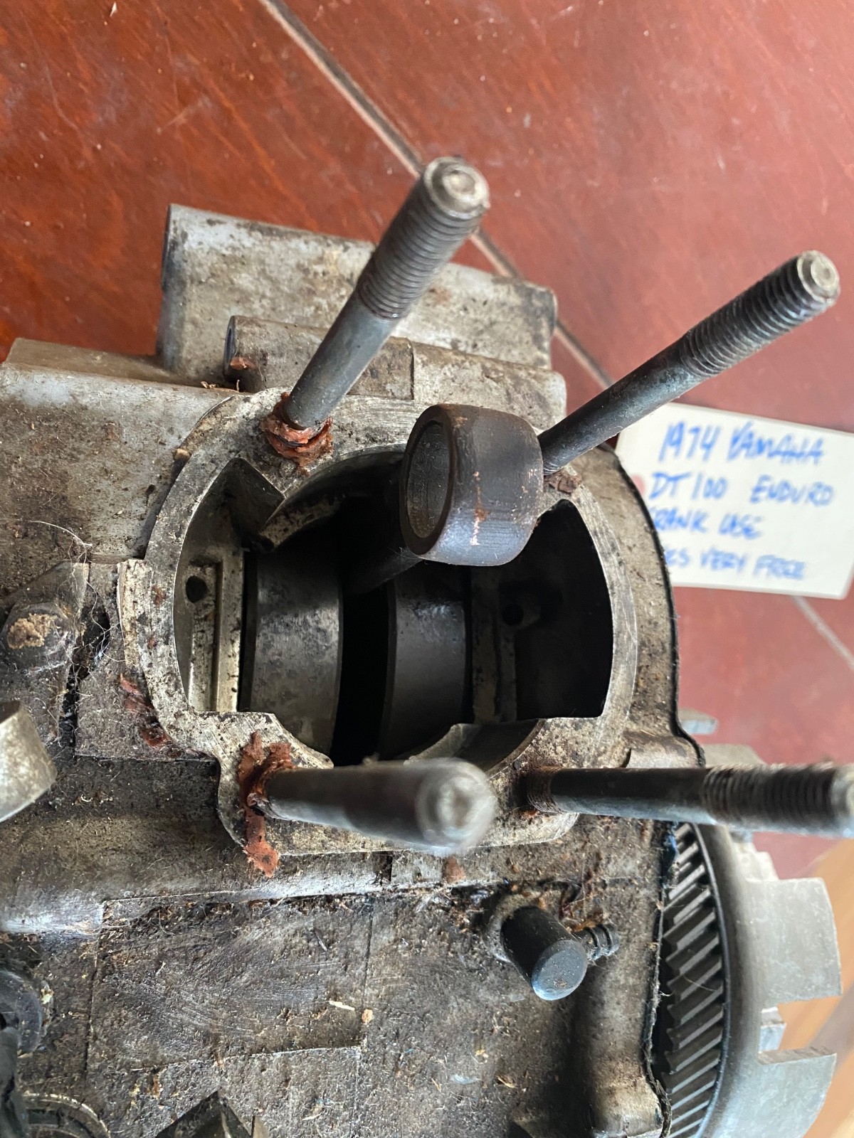 1974 Yamaha DT100 (437 VIN) Engine Bottom End Crank Case Transmission Crankshaft