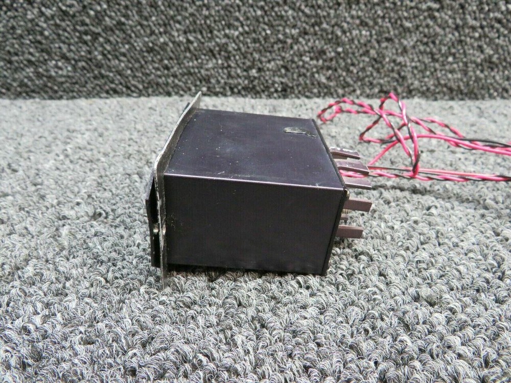 301 Davtron Outside Air Temperature Indicator