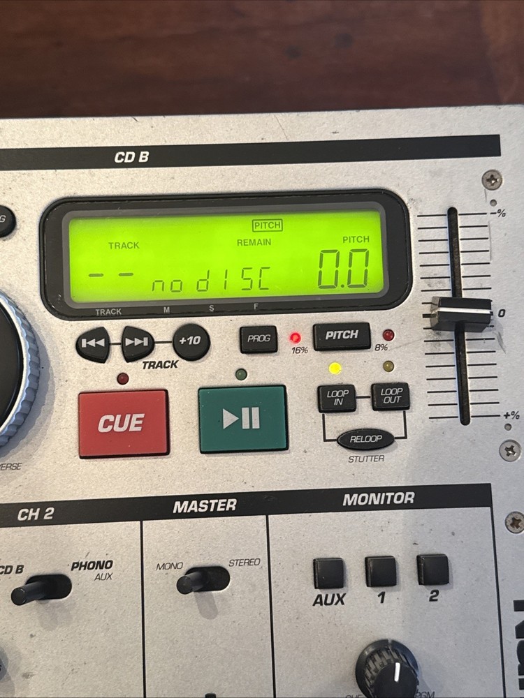 NUMARK CDMIX2 Professional DJ CD Mixing Console - Tested