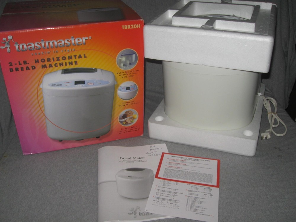 TOASTMASTER 2lb Horizontial Bread Maker Machine Model TBR20H  Excellent