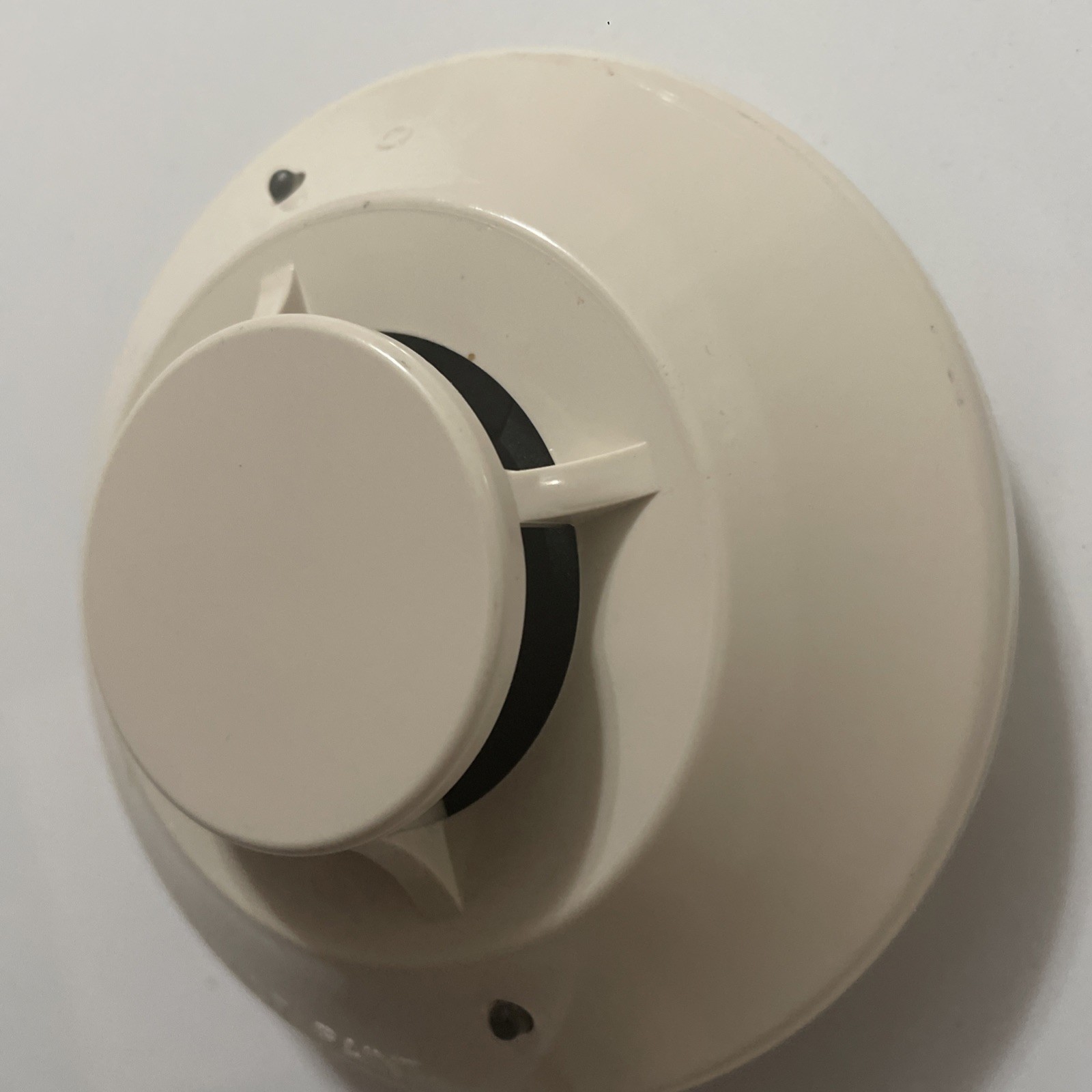 ASD-PL2F - Gamewell FCI Ivory Fire Alarm Addressable Smoke Detector - Tested