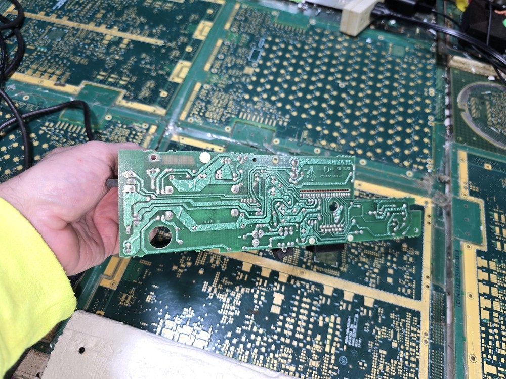 Atari 400 DEFECTIVE DONOR-MISSING Componets-400 PWR Button Board-Untested-PARTS