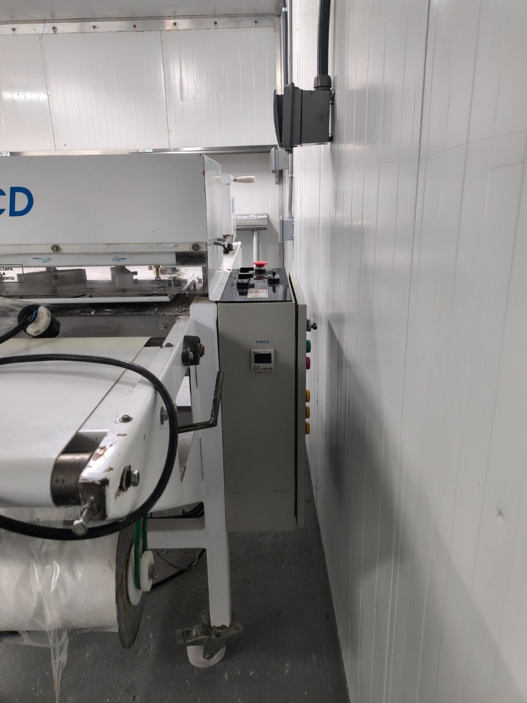 Empanada dough machine