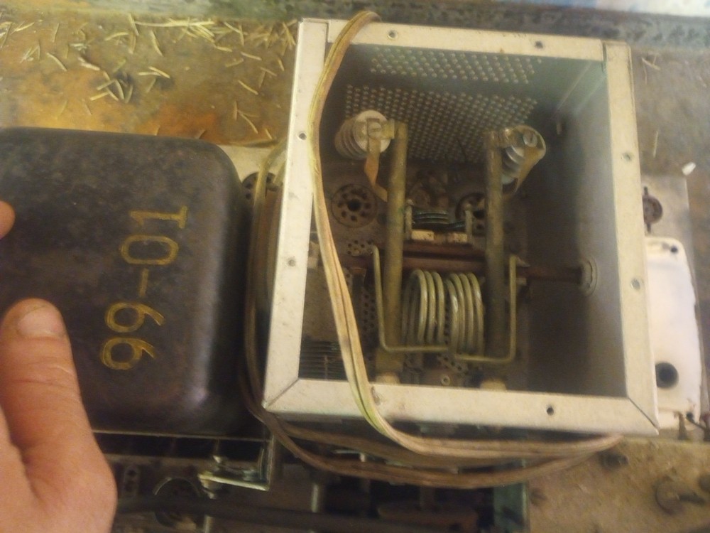 Heathkit VHF-1 Seneca Ham Radio Transmitter