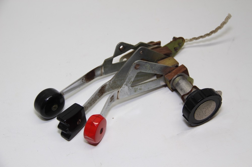 Mooney M20E Engine Control Quadrant Assembly, P/N: 660147-007 / 660147-003
