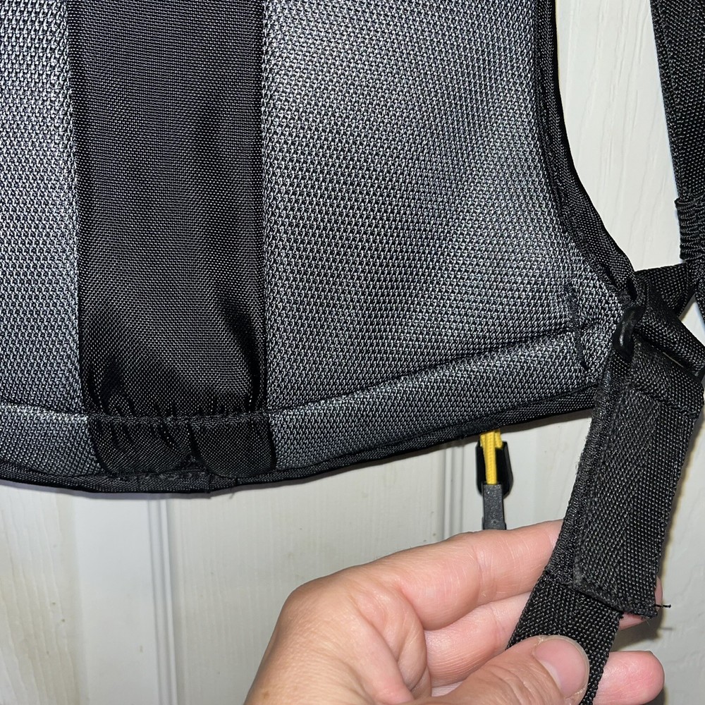 Camelbak Rocket Hydration Pack Black Yellow Backpack 72oz 2.1L No Bladder