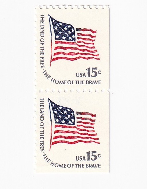 STAMP SCOTT 1598 From BK130 "Ft. McHenry Flag" 15 CENT 1979 MNH VERT PAIR