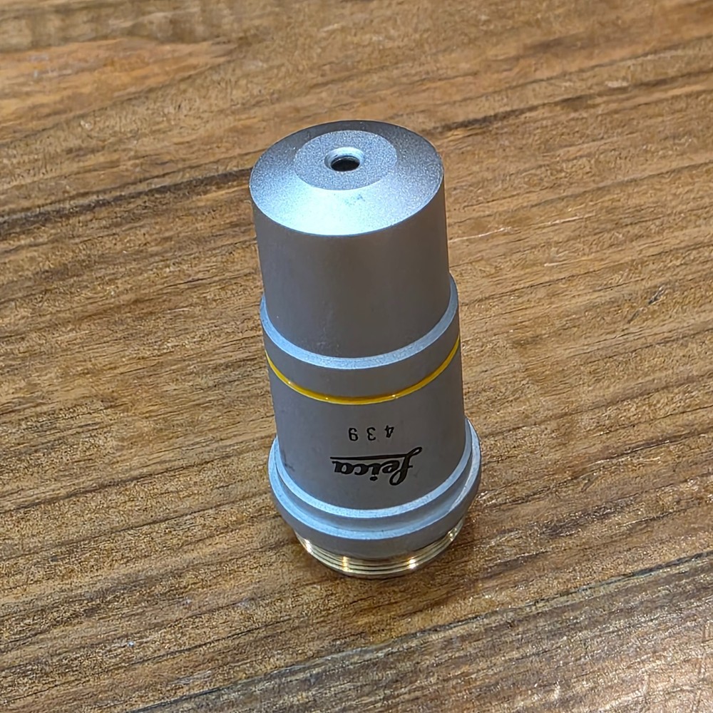 Leica 2000 ACHRO 439 Microscope Objective 10/0.25 ∞/0.17