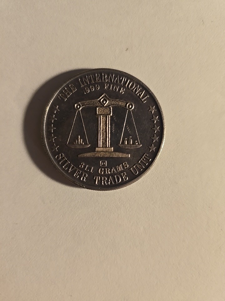 Lincoln Style 1oz Silver Trade Unit .999 Fine Silver.