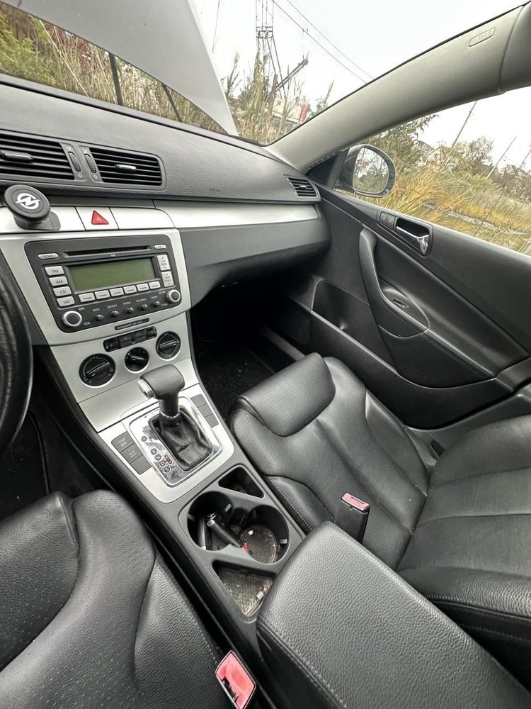 PASSAT 2008 Glove Box OEM
