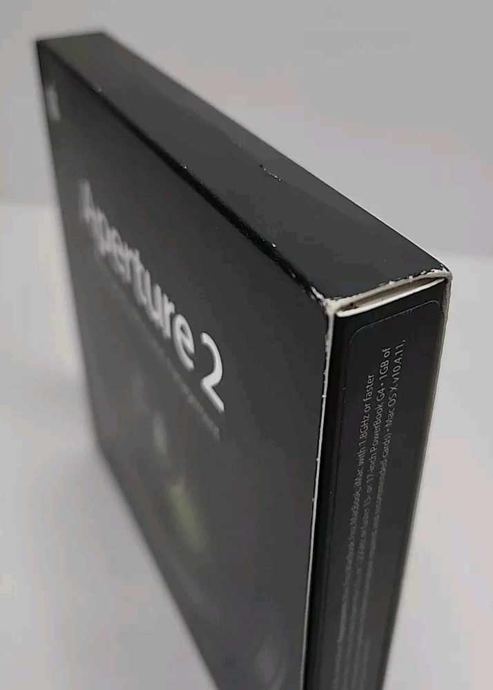 Apple Aperture 2 for Mac Photo Editing w/ Serial Number (missing training disc)