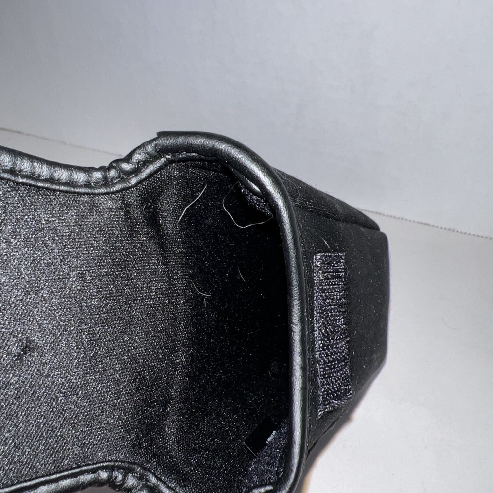 Nikon MS-D10 AA Battery Holder & Case
