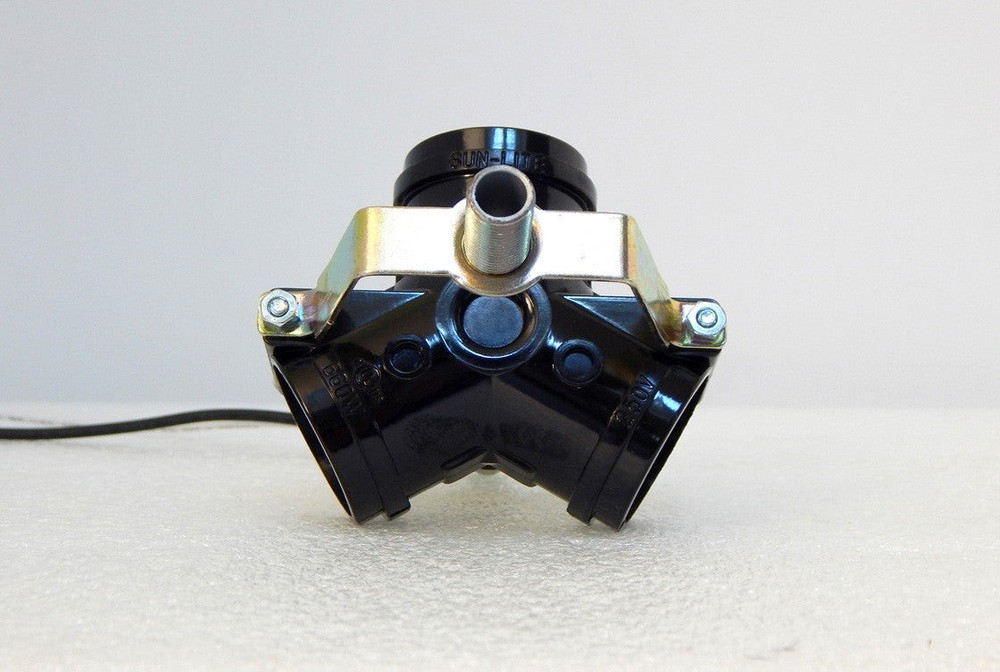 3-Light Phenolic Medium Base Cluster Socket (Switchless)