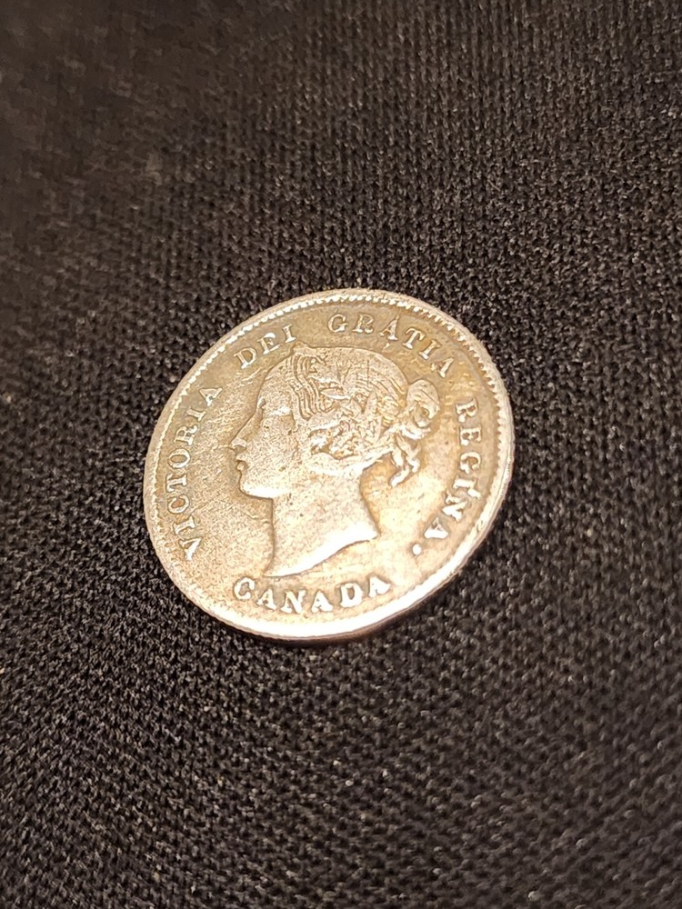 1870 Canada 5 Cents - Raised Border Silver Coin