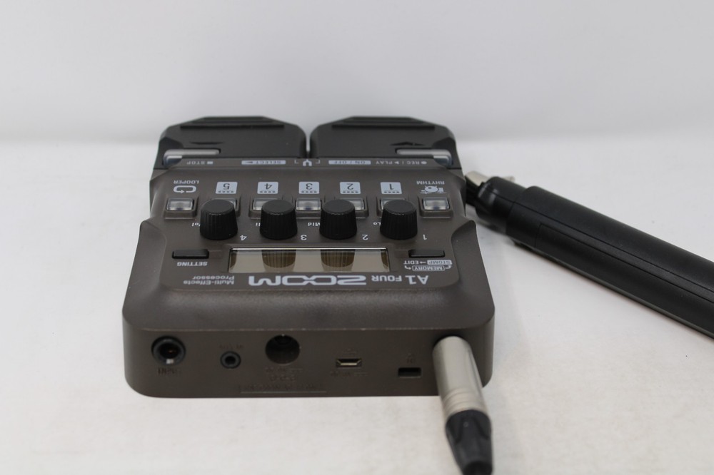 Zoom A1 FOUR Acoustic Instrument Multi-Effects Processor Unit Only