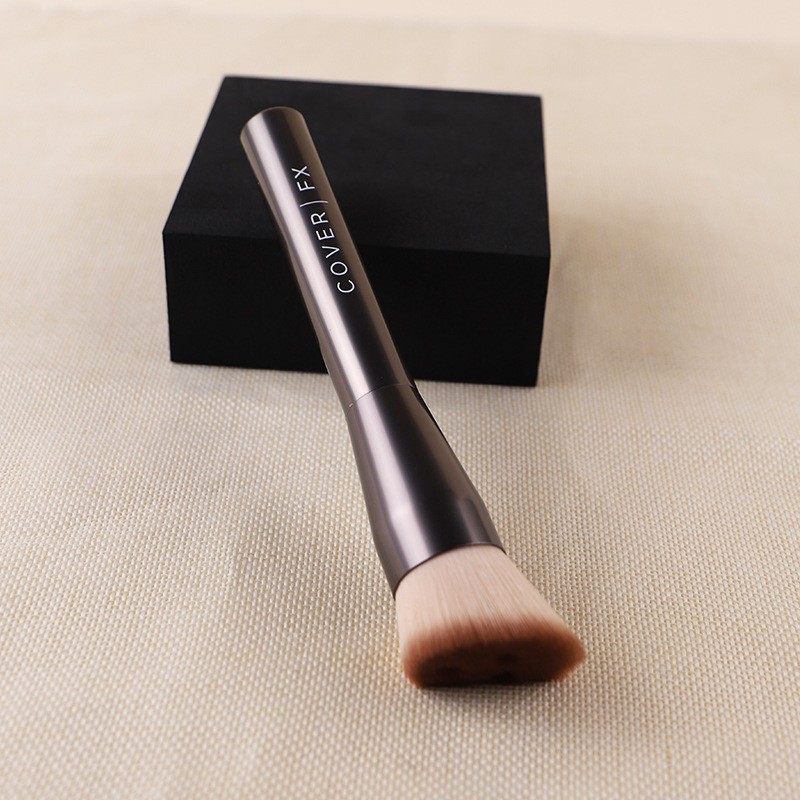 Angled Foundation Brush Cover FX Custom Application Brush