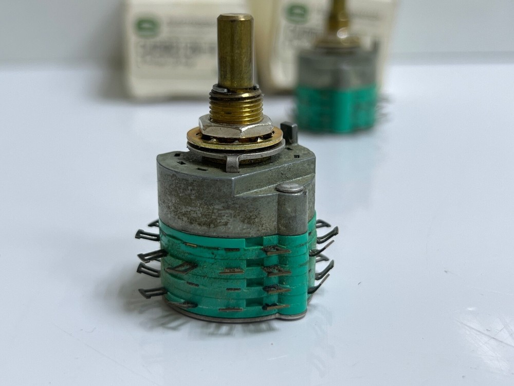 (LOT 2 PCS) ELECTROSWITCH C4D0212N-A ROTARY SWITCH