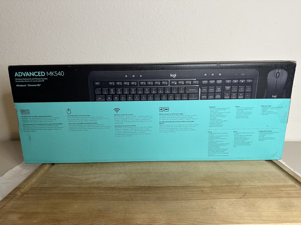 Logitech - MK540 Full-size Advanced Wireless Keyboard and Mouse Combo - NEW