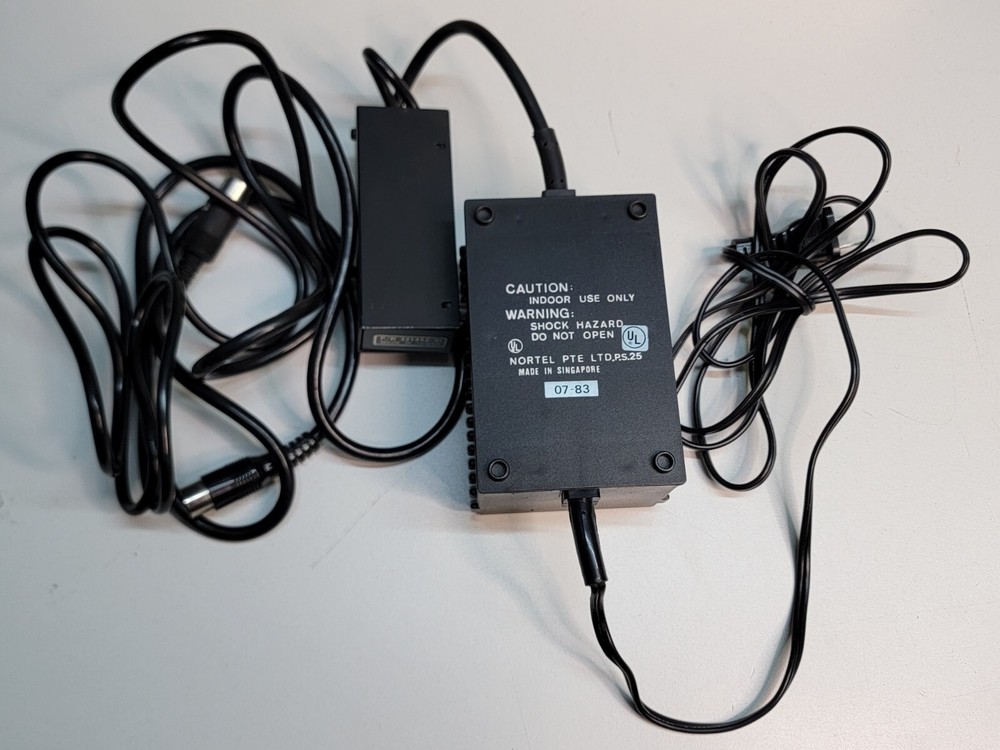 COMMODORE VIC 20 COMPUTER W/POWER SUPPLY & ORIGINAL BOX