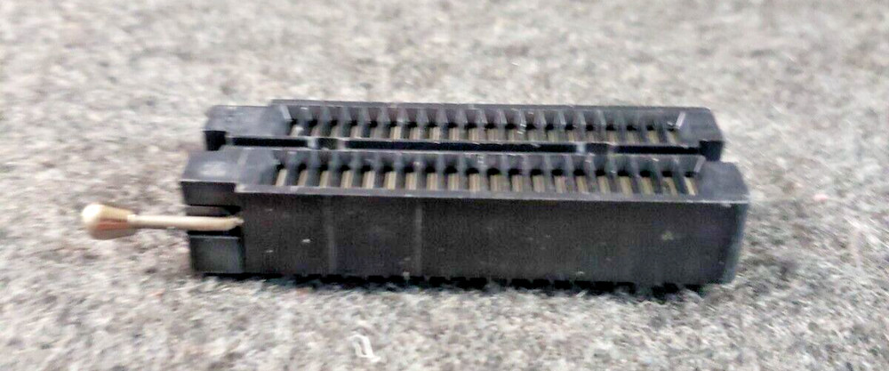 40 PIN Programmer Locking ZIF Socket High Stability for Production Line....(SB4)