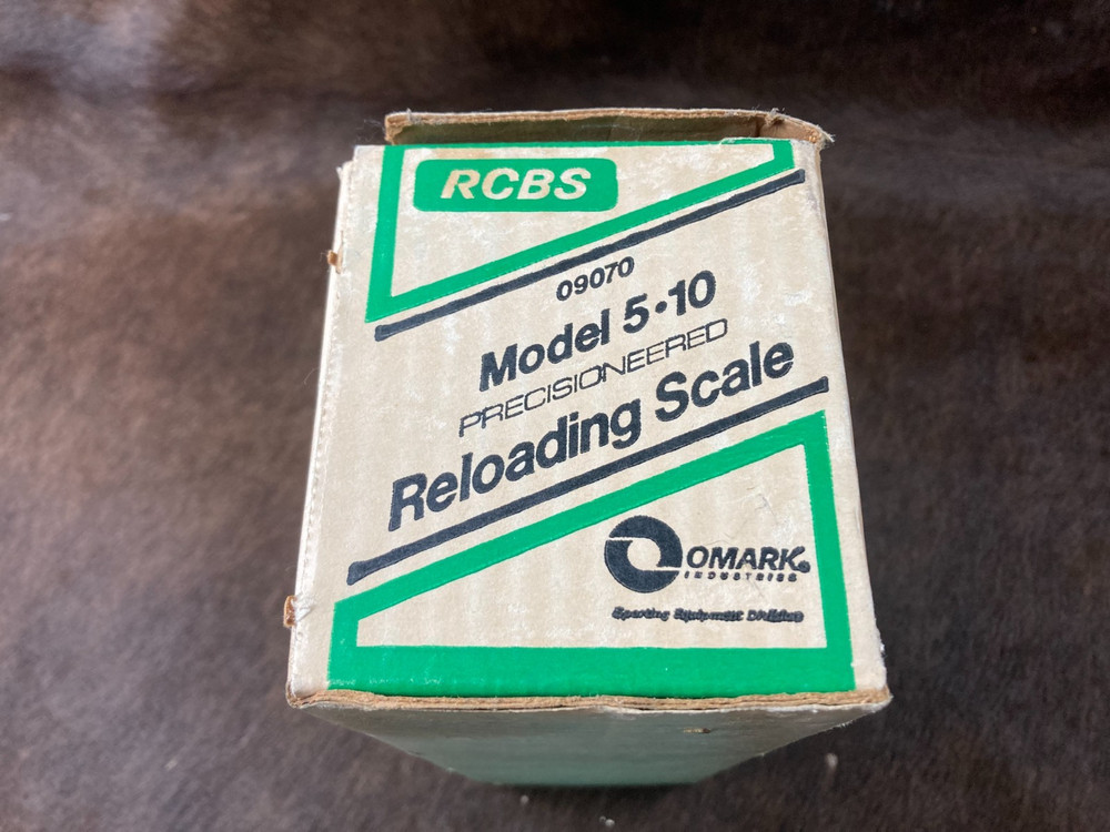 RCBS P/N 09070 Model 5-10 Reloading Scale & Box by Omark