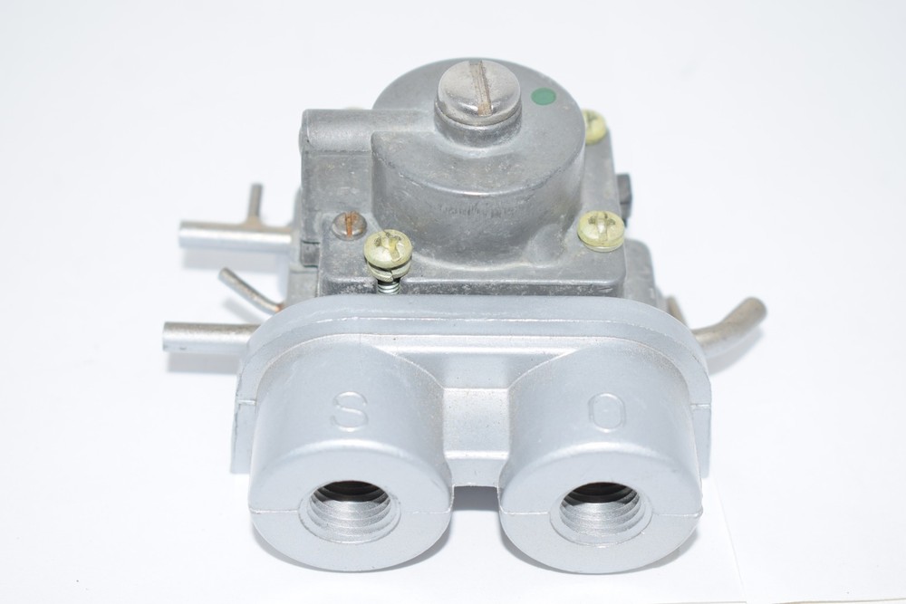 61S730 Regulator Manifold