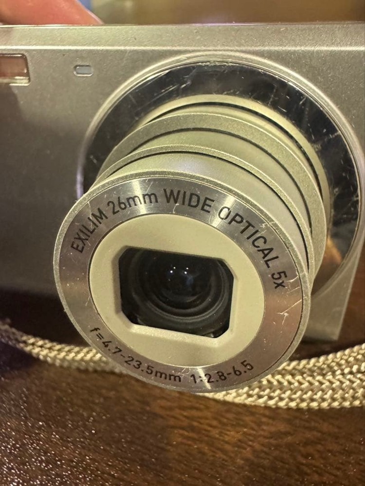 CASIO EXILIM EX-Z27 Digital Camera Silver Compact Model