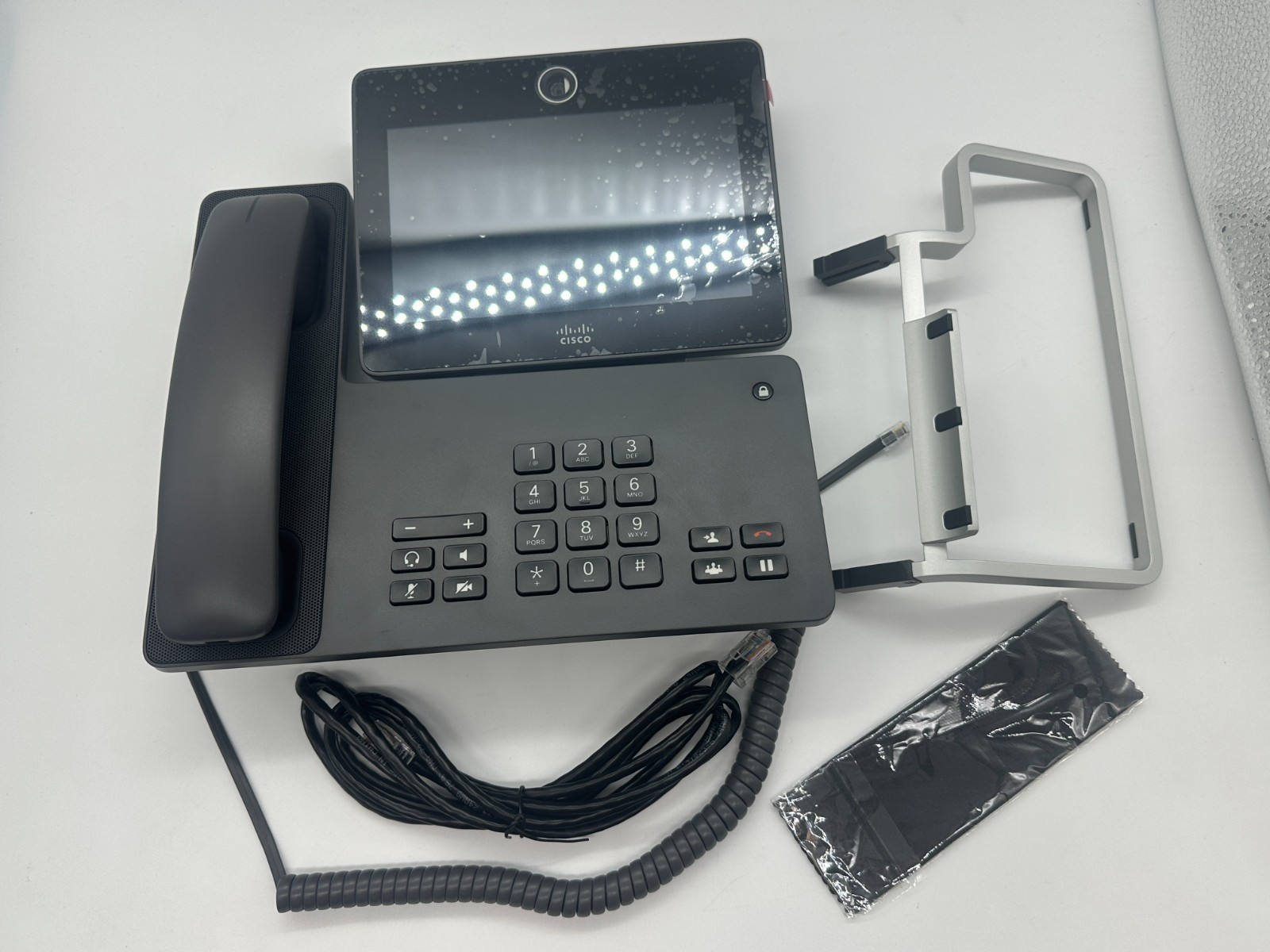 Cisco Line IP Video Phone - Charcoal - NEW SEALED CP-DX650-K9