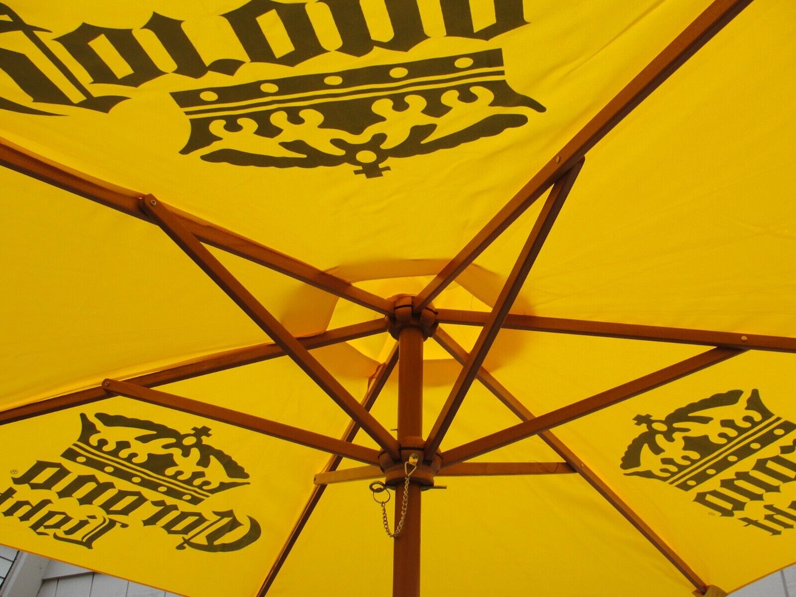 CORONA LIGHT BEER 👑 PATIO MARKET UMBRELLA YELLOW CANVAS WOOD POST 7' NEW IN BOX