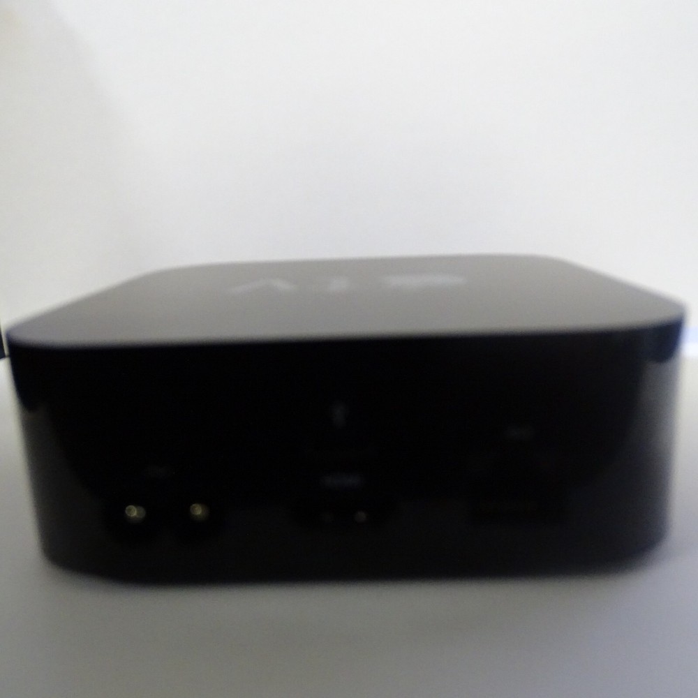 Apple TV A1625 *REMOTE SOLD SEPARATELY*