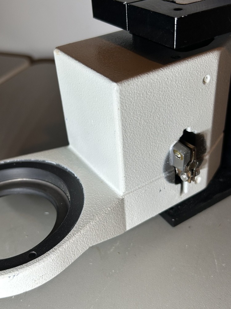 Leica Microscope Body Carrier - No focus knobs