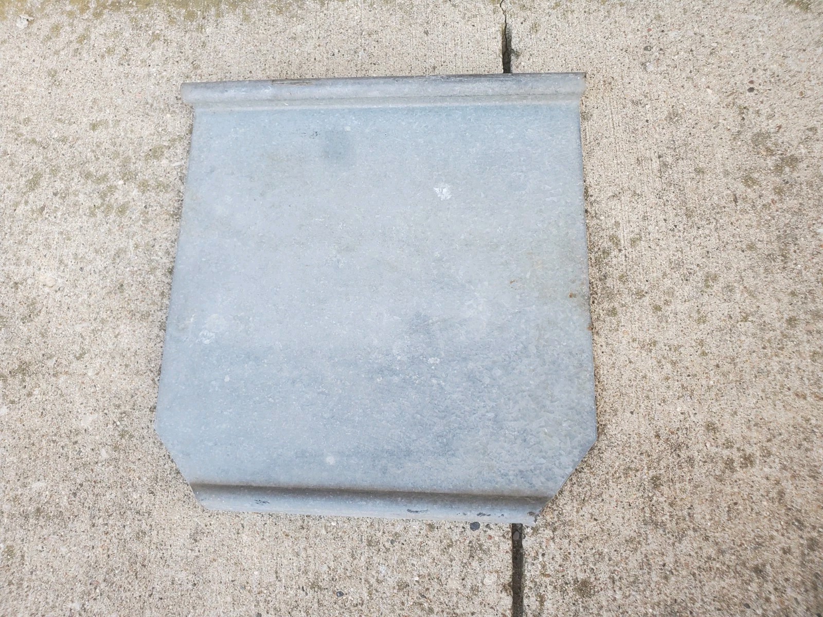 10" Galvanized Metal Smidley Hog Feeder Lid Livestock
