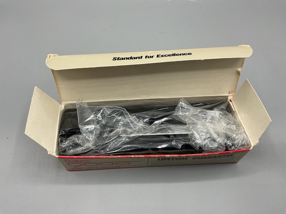 Bates 9000 Executive Stapler Black 9000BK