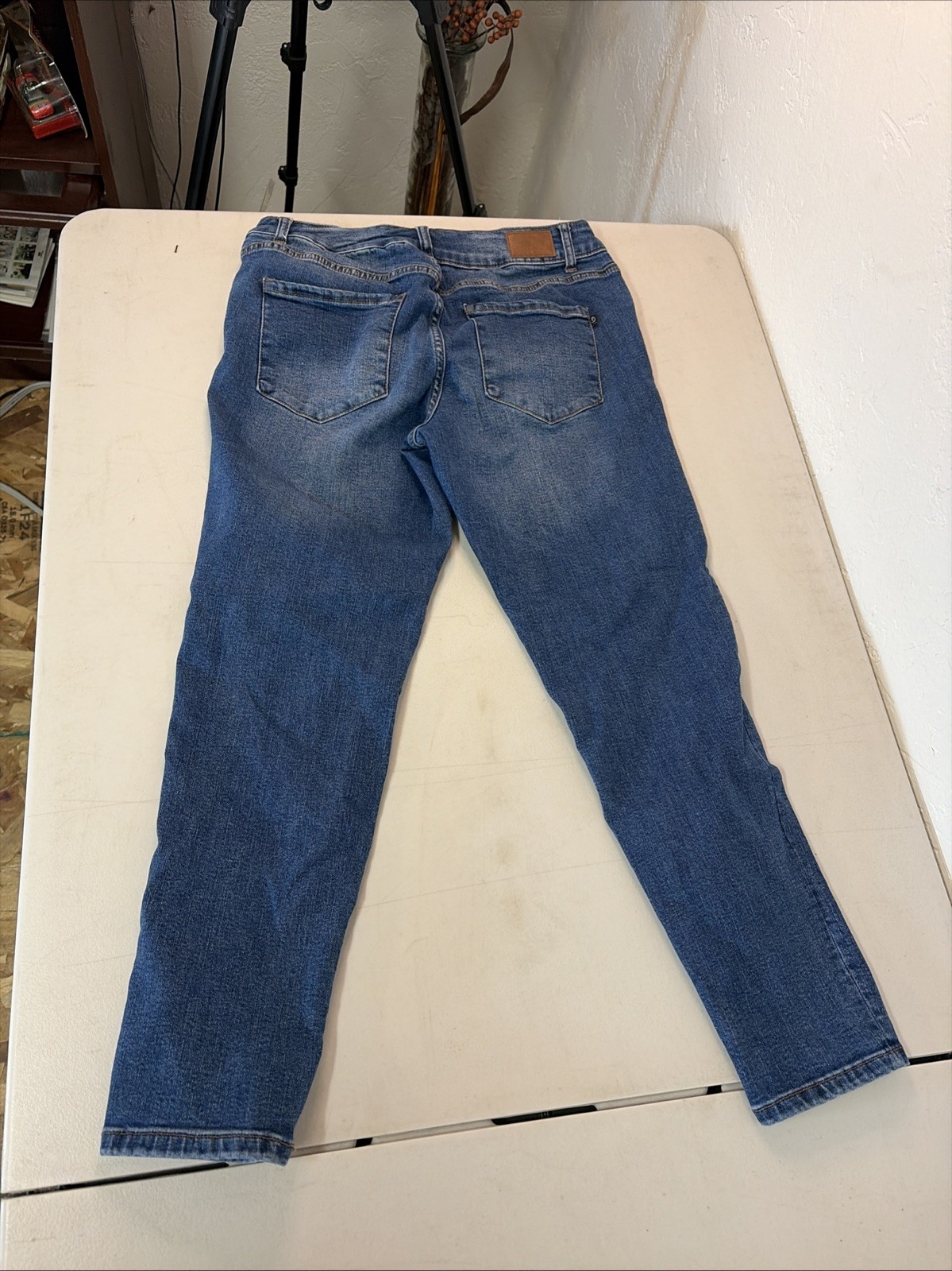 Tahari Kelly 10/30 Skinny Blue Denim Jeans