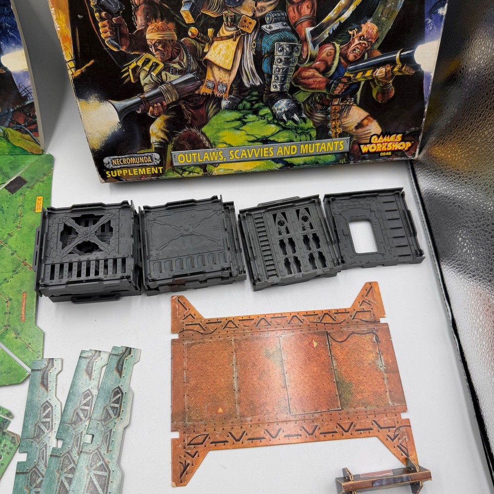 Warhammer 40k Outlanders Expansion Pack INCOMPLETE Read