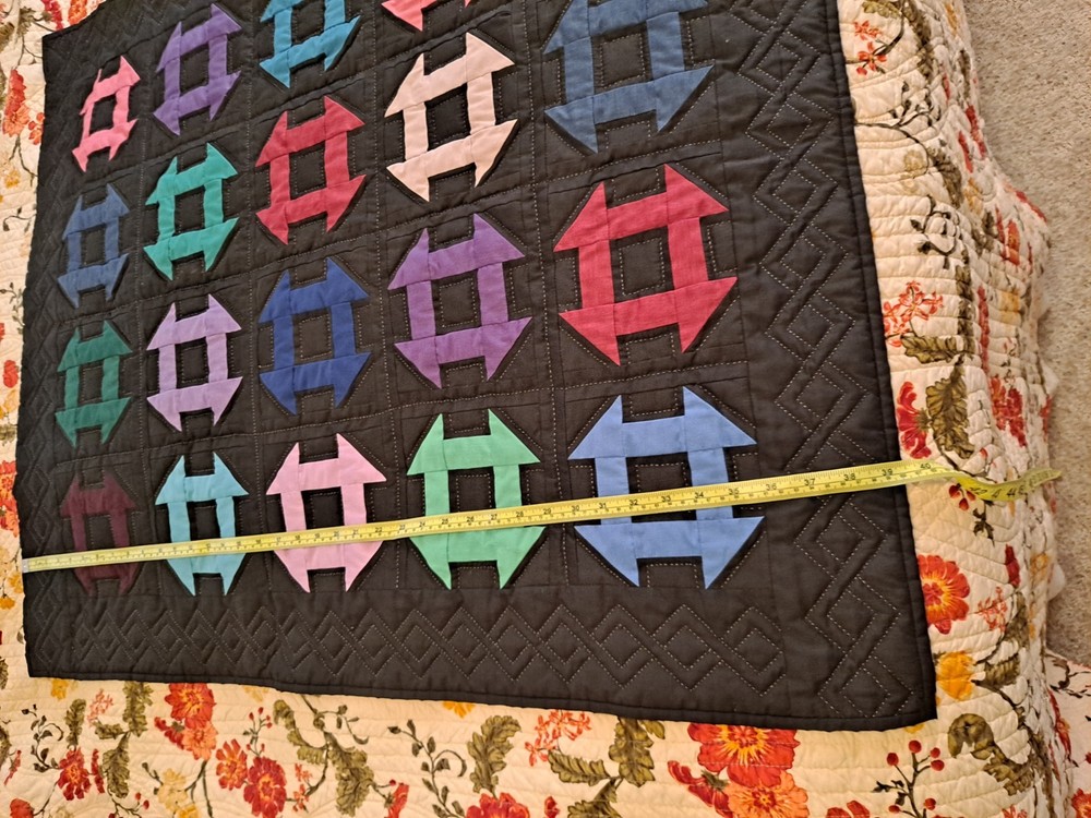 Amish Churn Dash/Bow Tie Wall Hanging Quilt