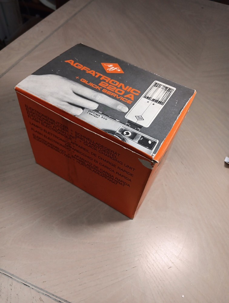 Agfatronic 220 A German Flash With Quick Service